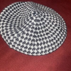 3 for &20 item Jones New York Black and White Checkered Beret Hat